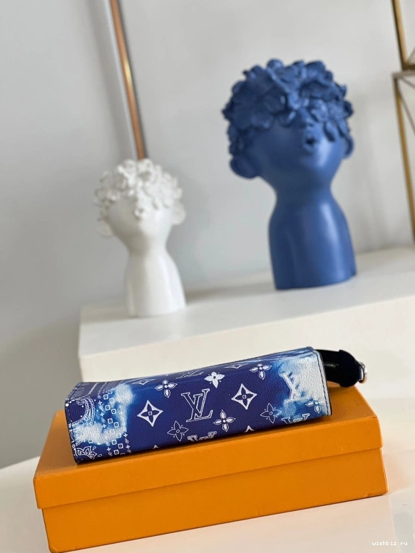 WIS LOUIS VUITTON WEARABLE GASTON 0304